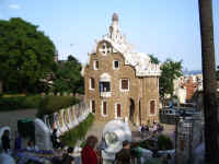 Gaudi park guell.jpg (69116 byte)