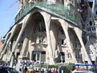 Sagrada familia 2.jpg (87781 byte)