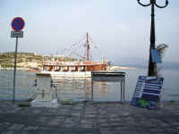 samos_pythagorion_harbour_55.jpg (56209 byte)